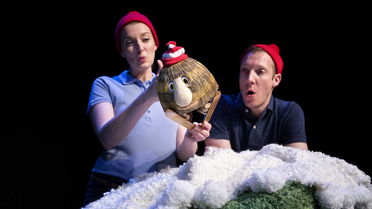 10. Grug & the Rainbow. Photo Shane Reid. L-R Ellen Steele, Nathan O'Keefe