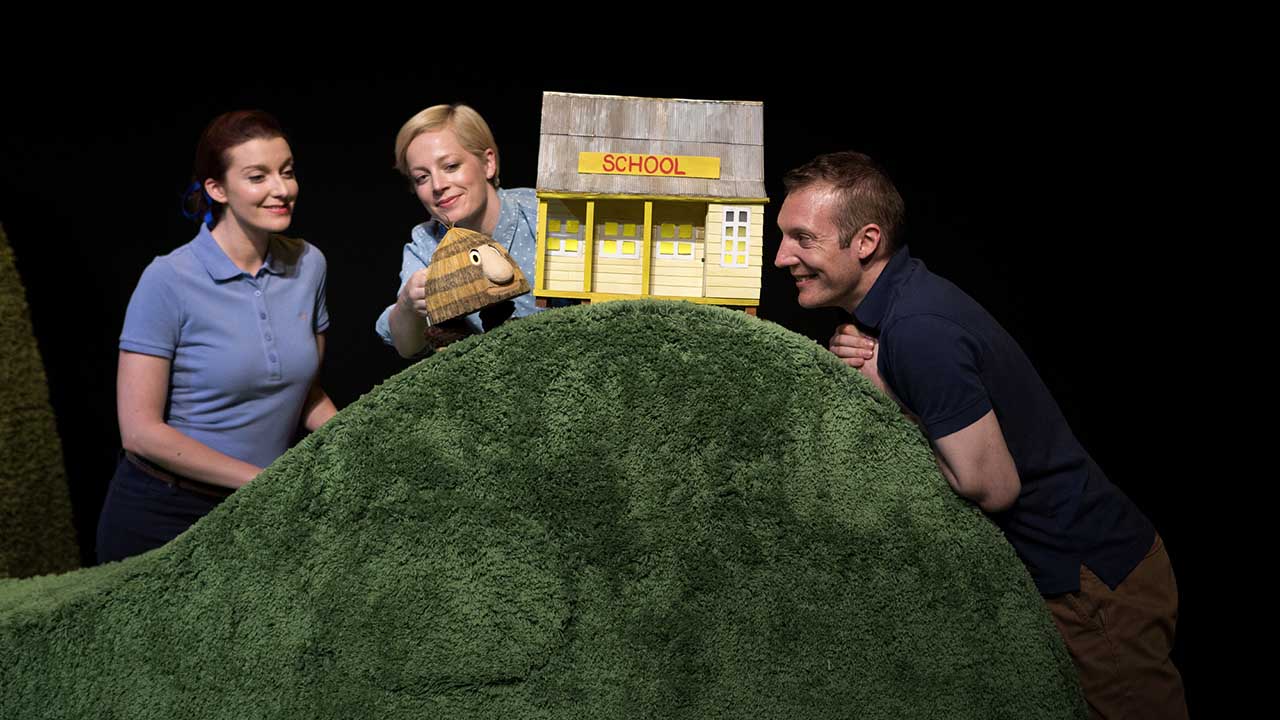 4. Grug & the Rainbow. Photo Shane Reid. L-R Ellen Stelle, Jude Henshall, Nathan O'Keefe